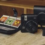 富士フイルムの新しいインスタントカメラ Instax Mini 99 は創造的な色彩効果を誇る