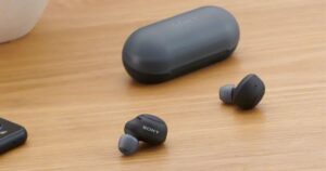SONY WF-C500 レビュー|コスパ良しの日常使いに快適なイヤホン